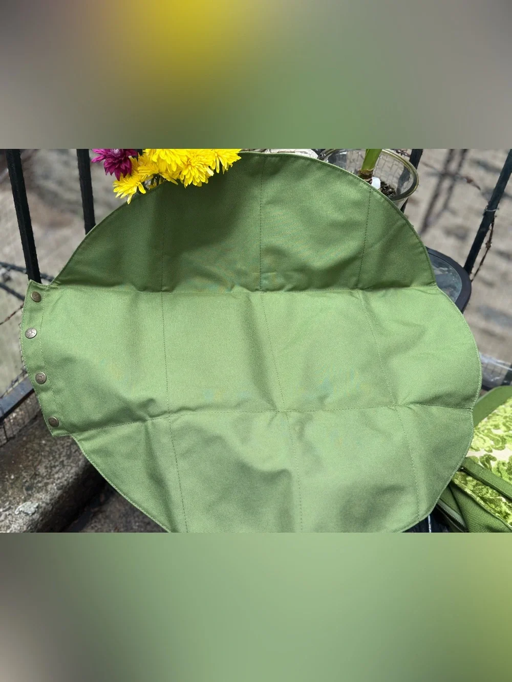 RARE 2009 Cake by Petunia Pickle Bottom Cameo Clutch Green Velvet Diaper Bag